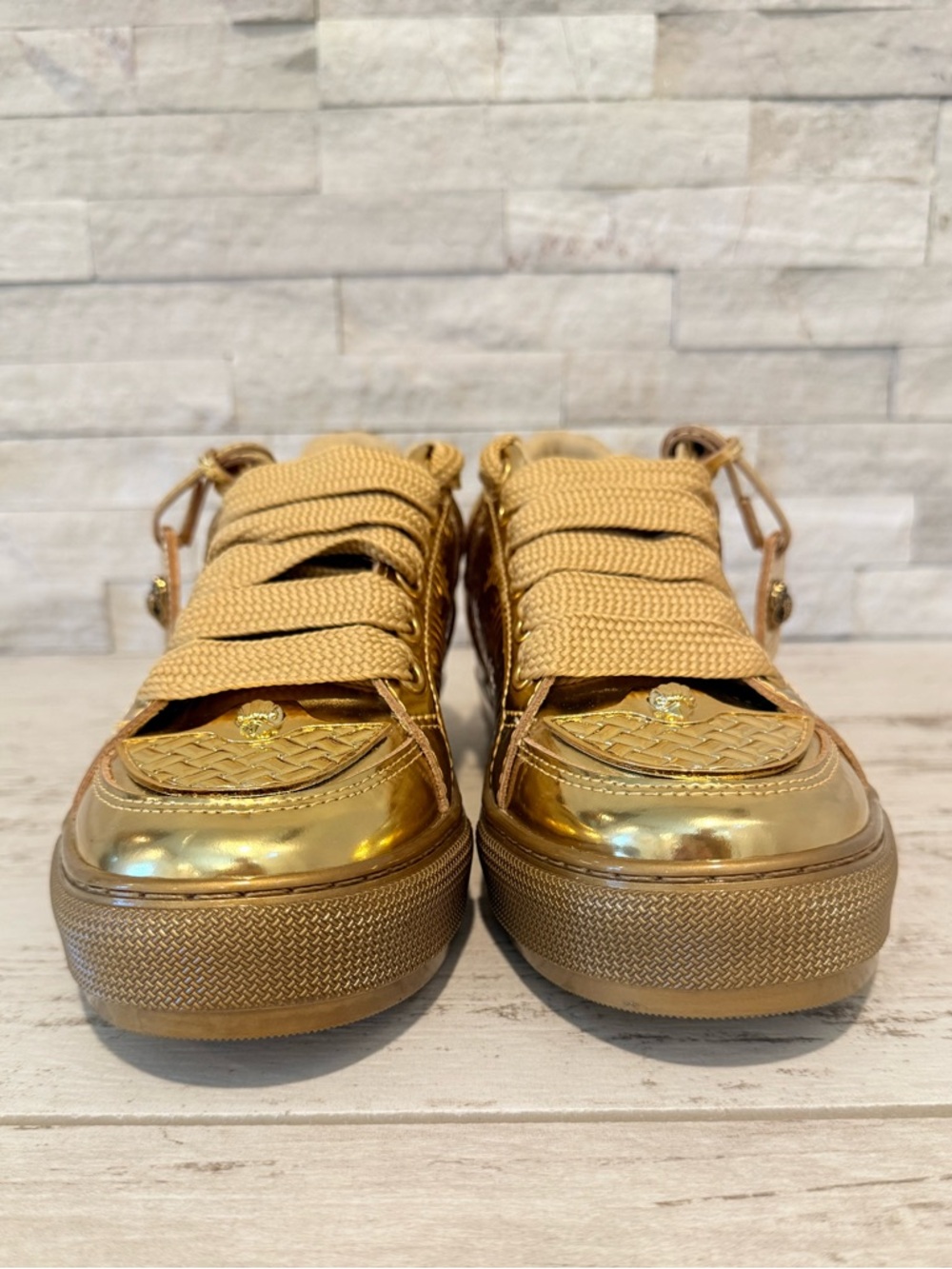 Kurt Geiger London Women's 40EU Southbank Tag Gold Metallic Platform Sneakers - Picture 4 of 12